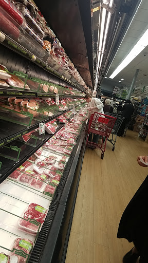 Grocery Store «Gourmet Glatt Kosher Meat Market», reviews and photos, 137 Spruce St, Cedarhurst, NY 11516, USA