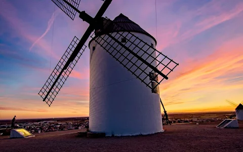 Windmills Manchegos image
