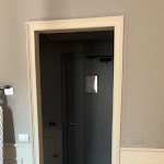 Photo n°3 de l'avis de VLP. fait le 07/10/2023 à 02:23 sur le  Palazzo Cornalia à Milan