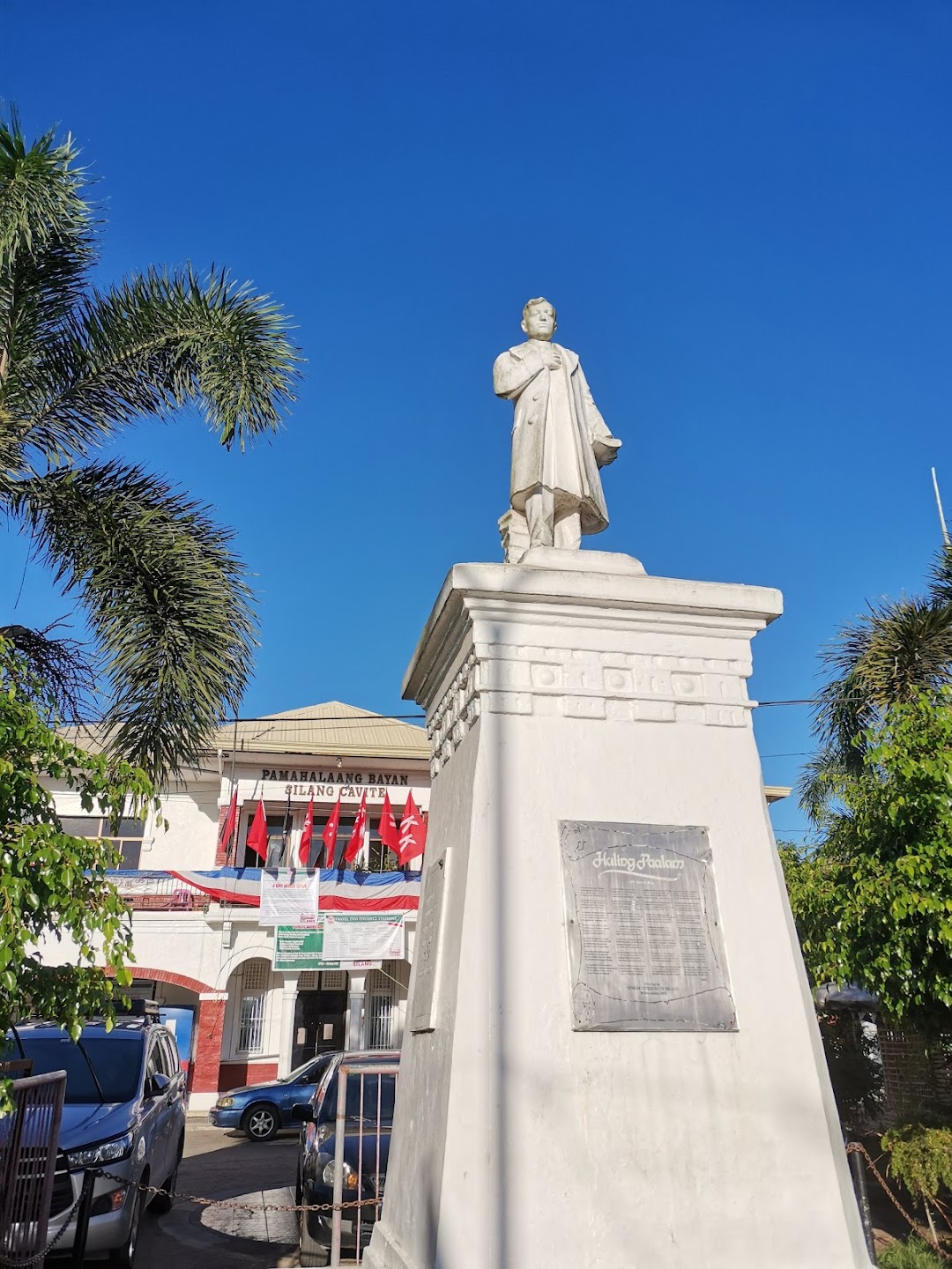 Jose Rizal Monument - Huling Paalam (Silang)