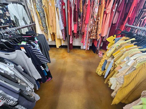 Thrift Store «Goodwill Store», reviews and photos, 23740 El Toro Rd e, Lake Forest, CA 92630, USA