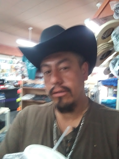 Grocery Store «Red Apple Markets», reviews and photos, 310 W Manson Hwy, Chelan, WA 98816, USA