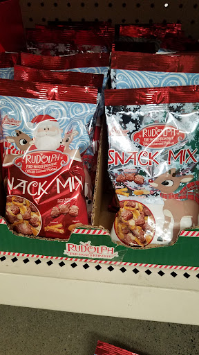 Dollar Store «Dollar Tree», reviews and photos, 1005 Stevenson Ave, Enumclaw, WA 98022, USA