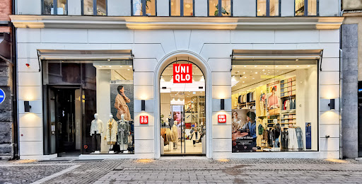 Stores to buy women's beige vests Copenhagen