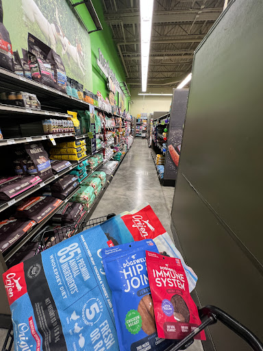 Pet Supply Store «Petco Animal Supplies», reviews and photos, 3551 W Hillsboro Blvd, Deerfield Beach, FL 33442, USA