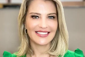 Dra. Bruna Arend - Dermatologista - Santa Cruz do Sul image