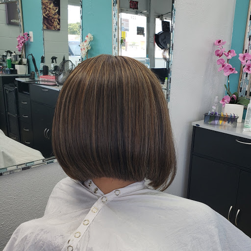 Hair Salon «Nuevo Look Beauty Salon», reviews and photos, 228 Martha St, Euless, TX 76040, USA