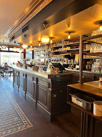 Atmosphère du Café Café de l'Industrie à Saint-Germain-en-Laye - n°1