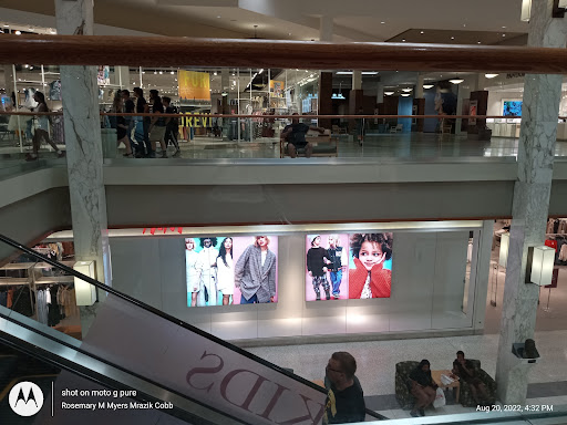 Shopping Mall «Monroeville Mall», reviews and photos, 200 Mall Cir Dr, Monroeville, PA 15146, USA