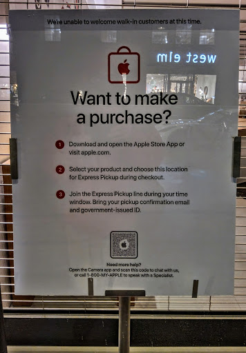 Computer Store «Apple Suburban Square», reviews and photos, 61 Saint James Pl, Ardmore, PA 19003, USA