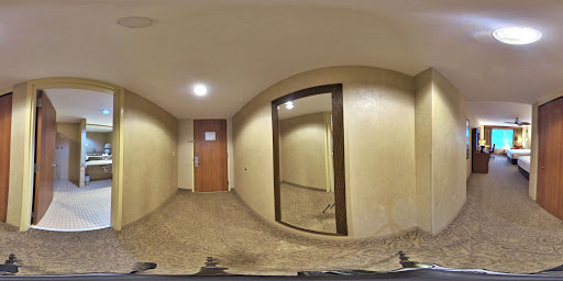 Hotel «Isle Casino Hotel Waterloo», reviews and photos, 777 Isle of Capri Blvd, Waterloo, IA 50701, USA