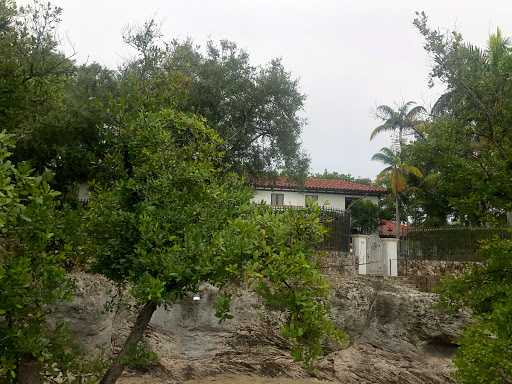 Bus Tour Agency «Miami Double Decker», reviews and photos, 303 Lincoln Rd, Miami Beach, FL 33139, USA