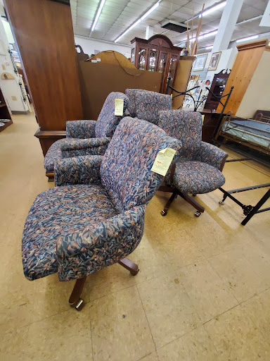 Thrift Store «Good Samaritan Thrift Store», reviews and photos, 4680 N Southside Plaza St, Richmond, VA 23224, USA