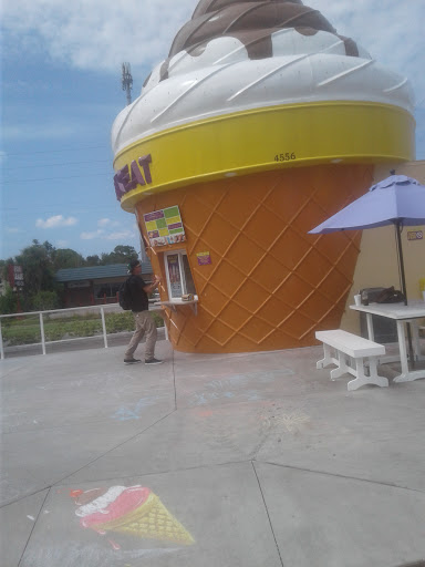 Ice Cream Shop «Twistee Treat Pinellas Park», reviews and photos, 4556 Mainlands Blvd W, Pinellas Park, FL 33782, USA