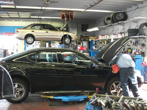 Auto Repair Shop «Shadowoods Auto Center - Marathon Gas», reviews and photos, 31487 Gratiot Ave, Roseville, MI 48066, USA