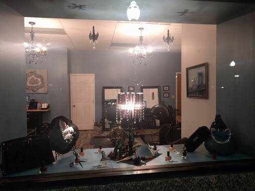 Beauty Salon «Deja Vu Boutique & Dezign Salon», reviews and photos, 131 Genesee St #2, Auburn, NY 13021, USA