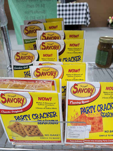 Outlet Mall «Finders Keepers Traders Outlet Mall», reviews and photos, 740-784 Chelsa Dr, Madisonville, KY 42431, USA