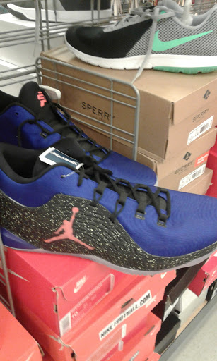 Department Store «Marshalls», reviews and photos, 1664 Commercial Way, Santa Cruz, CA 95065, USA