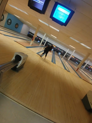 Bowling Alley «Twin Lanes», reviews and photos, 1812 E 30th St, Cleveland, OH 44114, USA