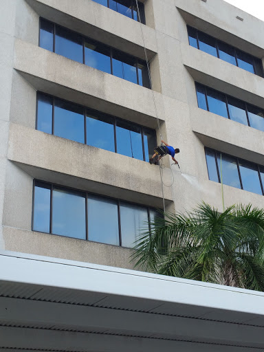 Carpet Cleaning Service «RK Cleaning Services», reviews and photos, 808 SE 13th St #3, Fort Lauderdale, FL 33316, USA