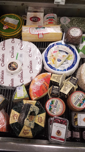 Wine Store «The Wine & Cheese Place», reviews and photos, 14748 Clayton Rd, Ballwin, MO 63011, USA