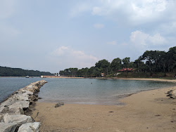 St John's Island Beach'in fotoğrafı - rahatlamayı sevenler arasında popüler bir yer
