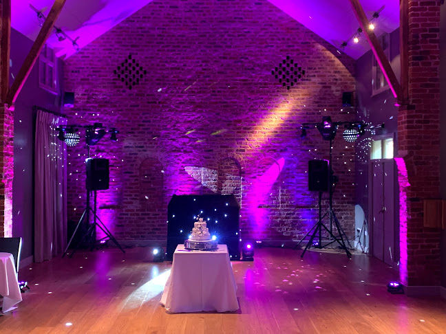 Comments and reviews of Cheshire Wedding DJ