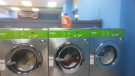 Laundromat «K&M WASH HOUSE Laundromat & Drop-Off Service», reviews and photos, 2829 S Cleveland Ave, Fort Myers, FL 33901, USA