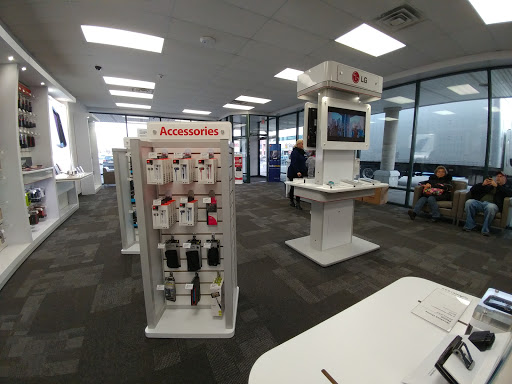 Cell Phone Store «GoWireless Verizon Authorized Retailer», reviews and photos, 219 Lefante Way, Bayonne, NJ 07002, USA