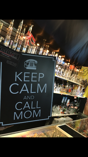 Tobacco Shop «Hot Box Smoke Shop», reviews and photos, 1111 El Camino Real #3, Santa Clara, CA 95050, USA