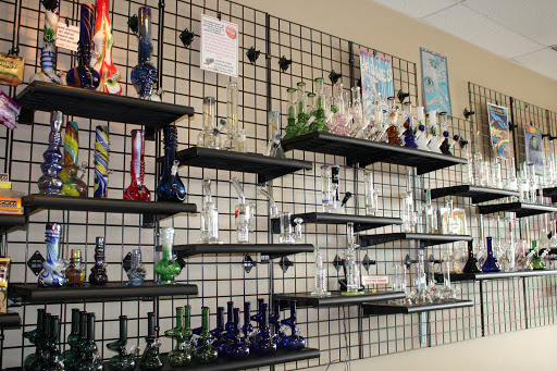 Tobacco Shop «Retro Active Smoke Shop», reviews and photos, 189 N Lincoln Dr, Troy, MO 63379, USA