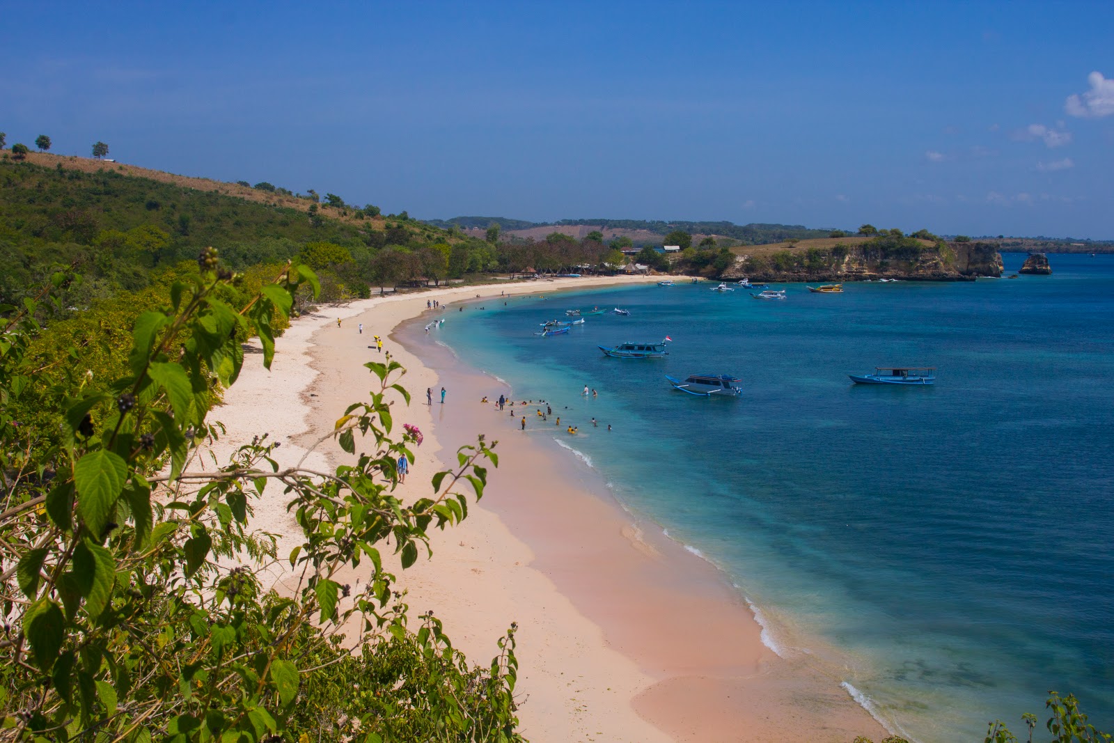 Valokuva Pink Beach Lombokista. mukavuudet alueella