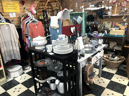 Antique Store «Hidden Talent Gifts & Antiques», reviews and photos, 400 S Main St, McGregor, TX 76657, USA