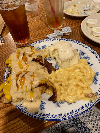 American Restaurant «Cracker Barrel Old Country Store», reviews and photos, 4001 S Frontage Rd, Vicksburg, MS 39180, USA