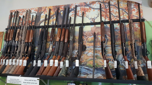 Pawn Shop «Marion Guns & Gold», reviews and photos, 361 7th Ave, Marion, IA 52302, USA