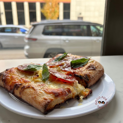 #3 best pizza place in Pittsburgh - Driftwood Oven