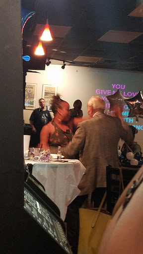 Bowling Alley «Crest Bowl», reviews and photos, 650 N New Florissant Rd, Florissant, MO 63031, USA