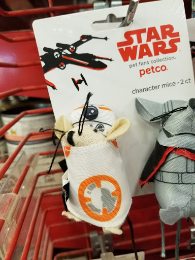 Pet Supply Store «Petco Animal Supplies», reviews and photos, 975 NW Gilman Blvd E, Issaquah, WA 98027, USA