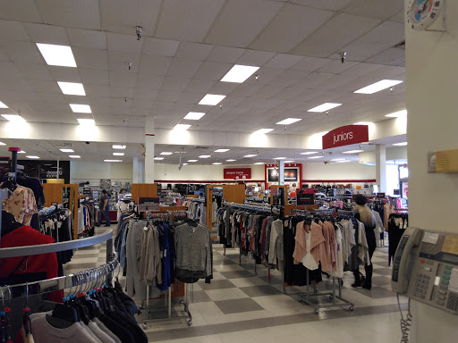 Department Store «T.J. Maxx», reviews and photos, 230 W Virginia St, Crystal Lake, IL 60014, USA