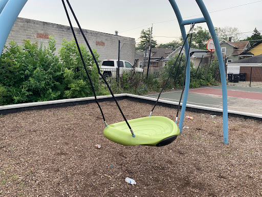 Park «Davis Park», reviews and photos, 5427 W Division St, Chicago, IL 60651, USA