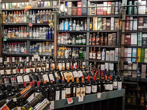 Wine Store «Great Neck Wines & Spirits», reviews and photos, 13 N Station Plaza, Great Neck, NY 11021, USA