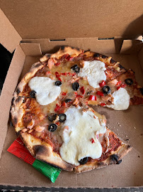 Pizza du Pizzeria Pizza's à Vaulx-en-Velin - n°11