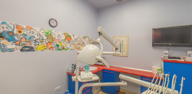 Clinică Stomatologică - Dentist