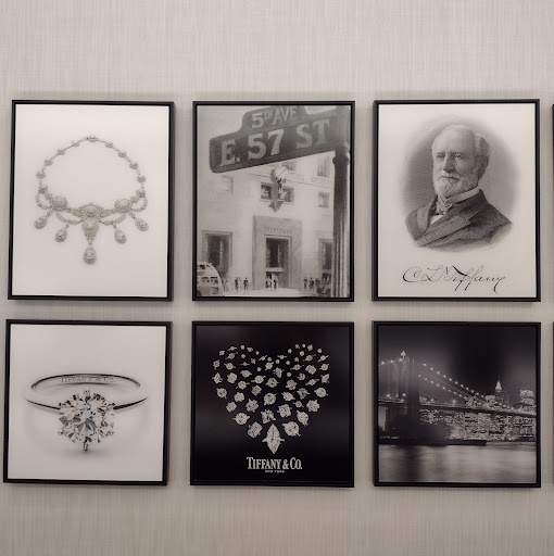 Jewelry Store «Tiffany & Co.», reviews and photos, 342 San Lorenzo Ave, Coral Gables, FL 33146, USA