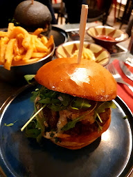 Photo n°34 de RED BEAR N’ BURGER ᙅᖾᥲຕρɩoᥒ ᑯᥱ ᖴɾᥲᥒᥴᥱ ᑯᥙ ᑲᥙɾɠᥱɾ ® à Compiègne ()