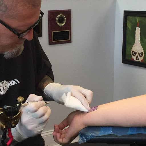Tattoo Shop «Indiana Tattoo Company», reviews and photos, 1077 S Rangeline Rd, Carmel, IN 46032, USA