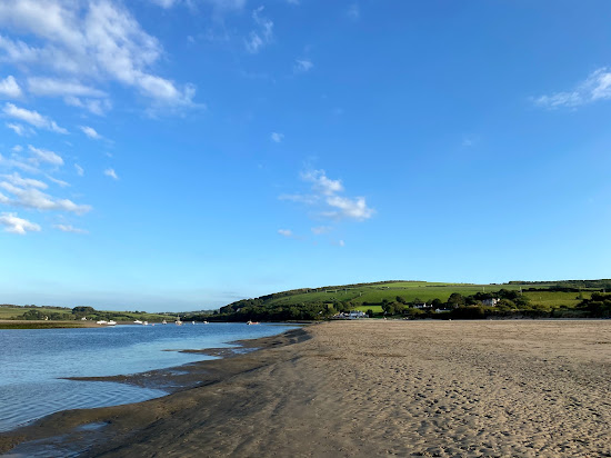 Poppit Sands beach