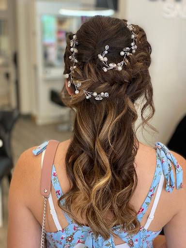 Beauty Salon «Sharmaines Salon and Day Spa», reviews and photos, 483 Mandalay Ave #206, Clearwater, FL 33767, USA