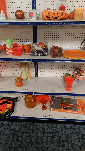 Thrift Store «Goodwill Mechanicsville Retail Store», reviews and photos, 7147 Brandy Run Dr, Mechanicsville, VA 23111, USA