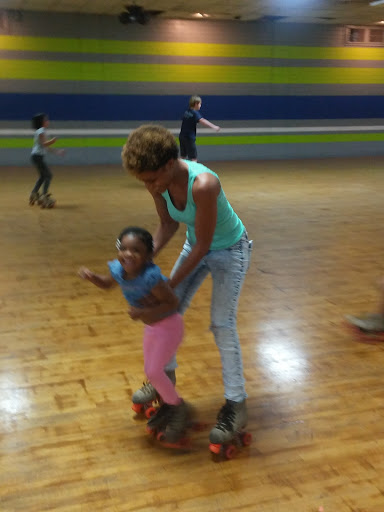 Roller Skating Rink «Rollero Family Roller Skating Center LLC», reviews and photos, 7318 W Indian School Rd, Phoenix, AZ 85033, USA